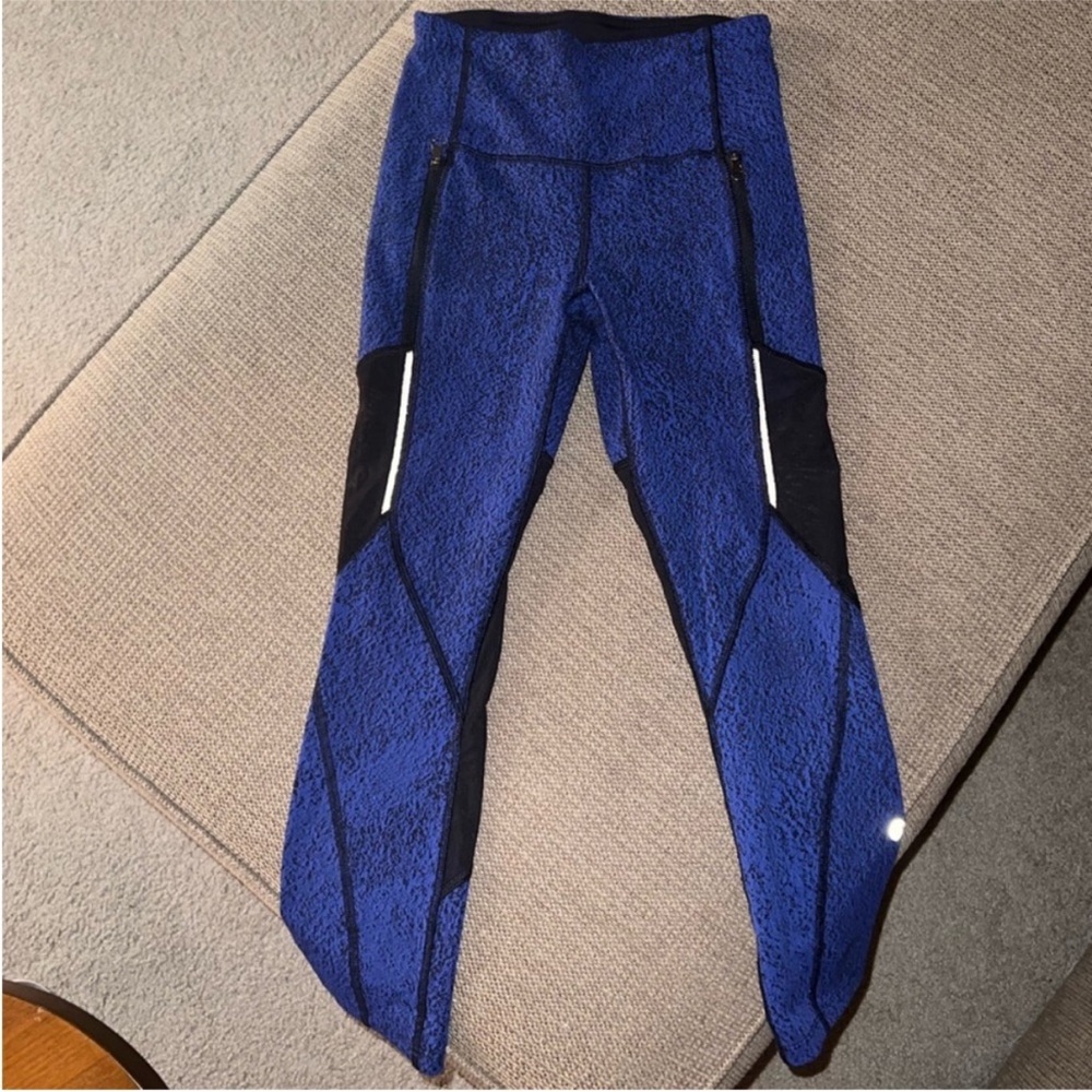 Lululemon Blue and Black Athletic Leggings